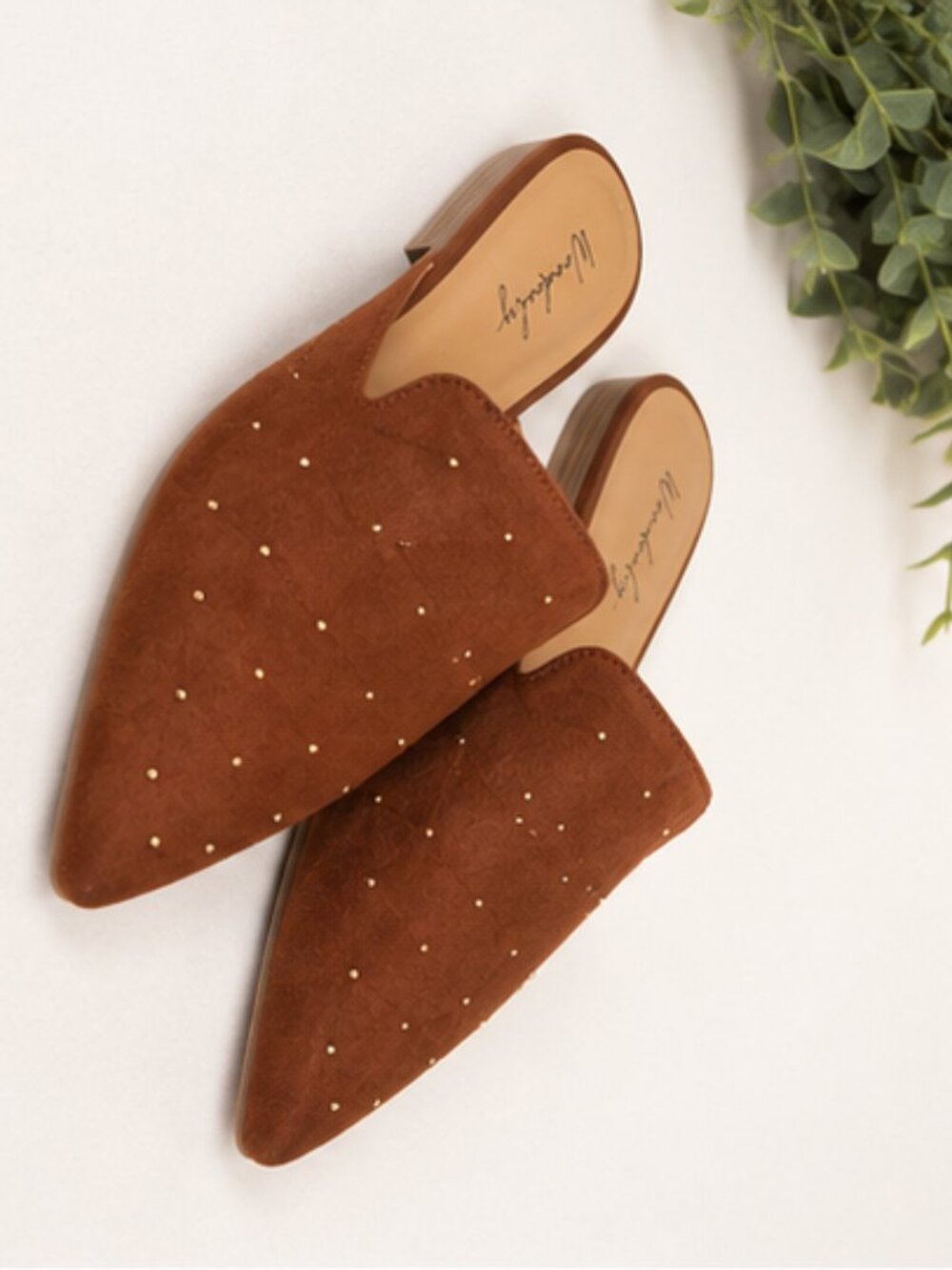 Wonderly Cher Studded Suede Mule Flats Cognac Brown Pointed Toe Size 7.5 M